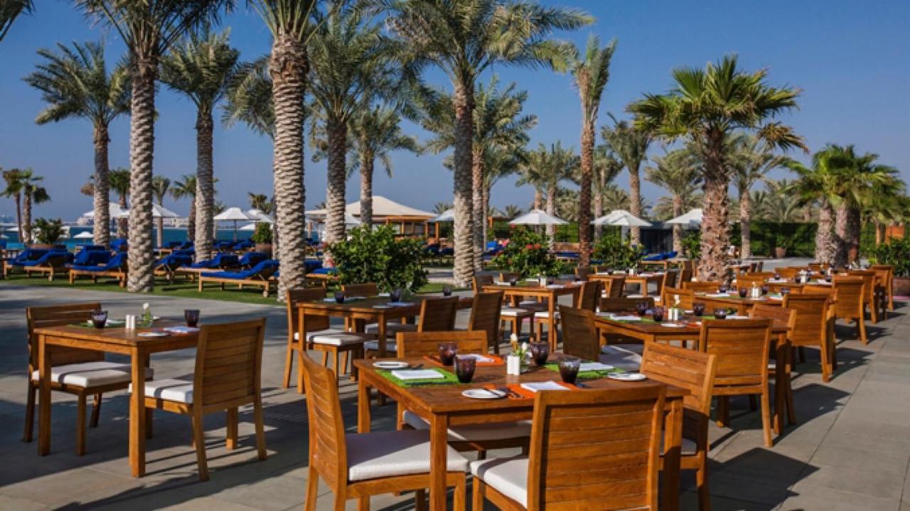 Stunning 5* 4Br-Oceanfront-Apartment Дубай Экстерьер фото